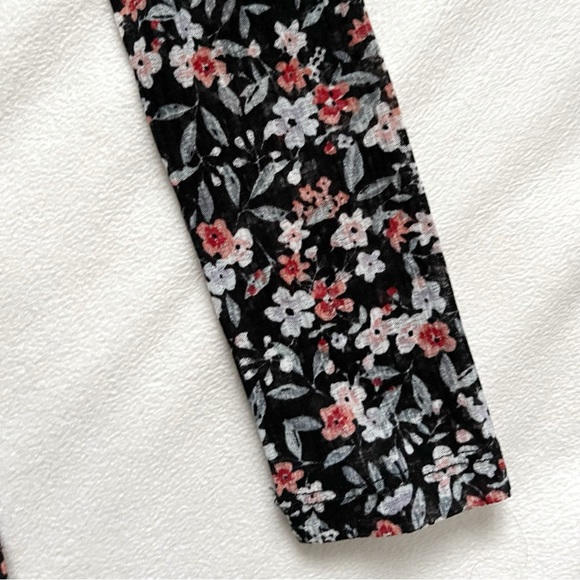 Dynamite Sheer Mock Neck Top - Picture 4 of 7